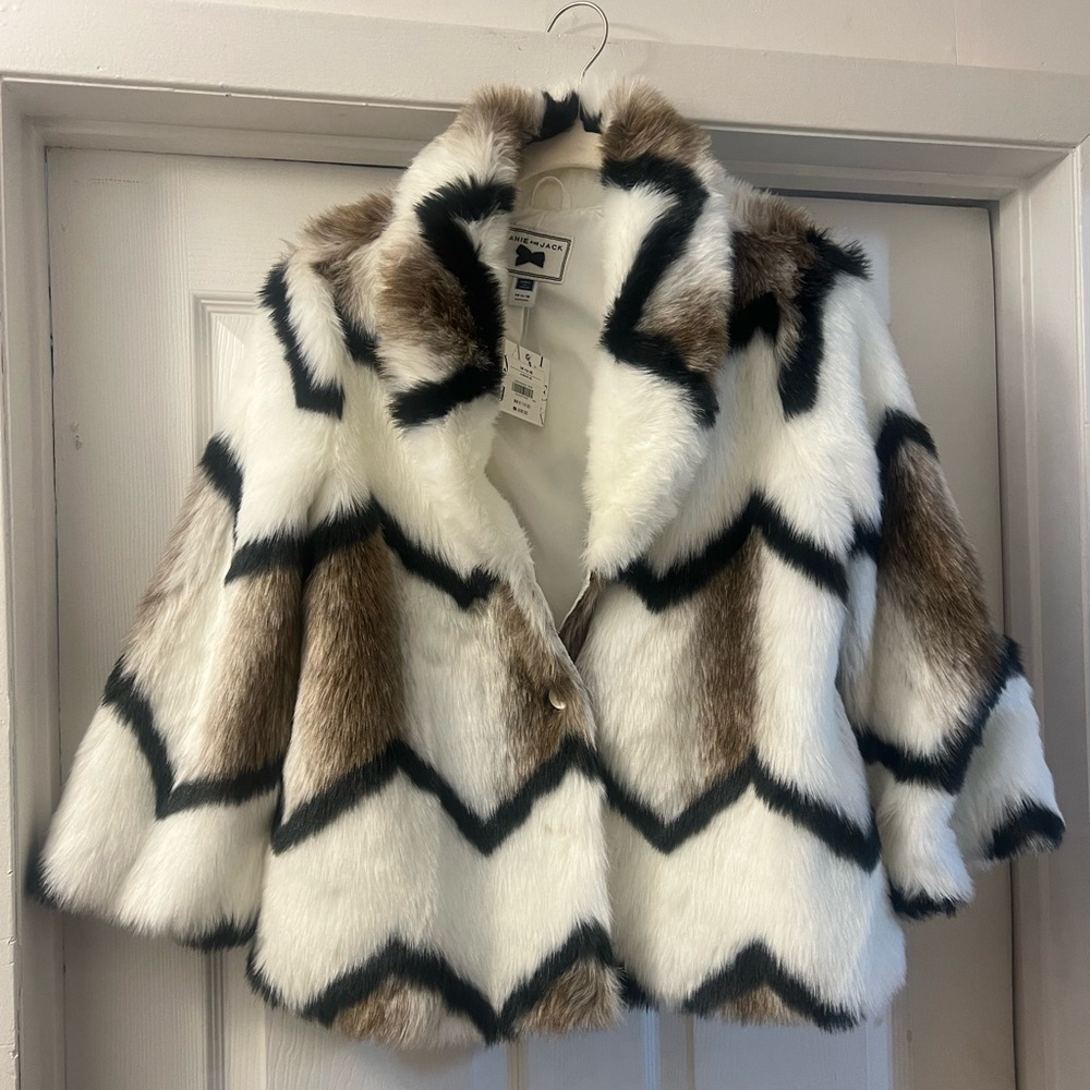 Short Cozy Janie and Jack Outerwear 
Size 14-16
Size (Small) Kids